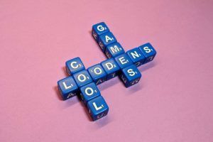 Crossdice = jogo de palavras cruzadas com dados de letras